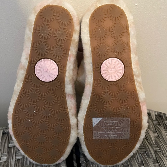 Ugg Oh Yeah Slippers Size 7 - Picture 2 of 5